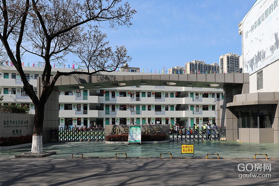 默认图